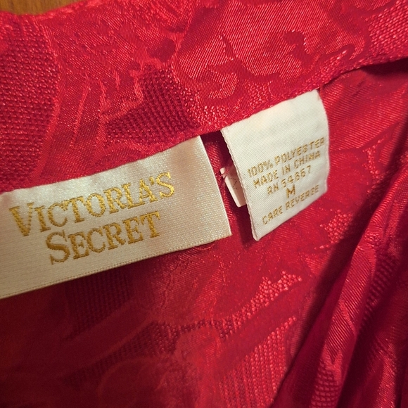 Vintage Victoria's Secret Gold Label RED Satin Tapestry Slinky Negligee Medium - Picture 5 of 5